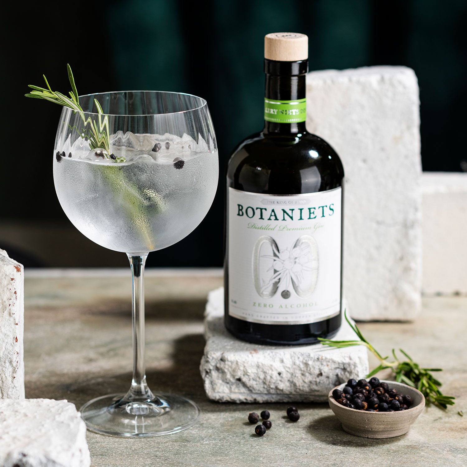 Botaniets Original - 100% distilled, 0% alcohol – NietsCo - The Good Spirit  Company